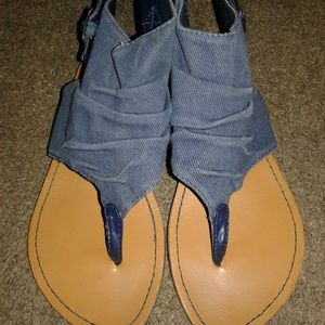 womens sandals size 7